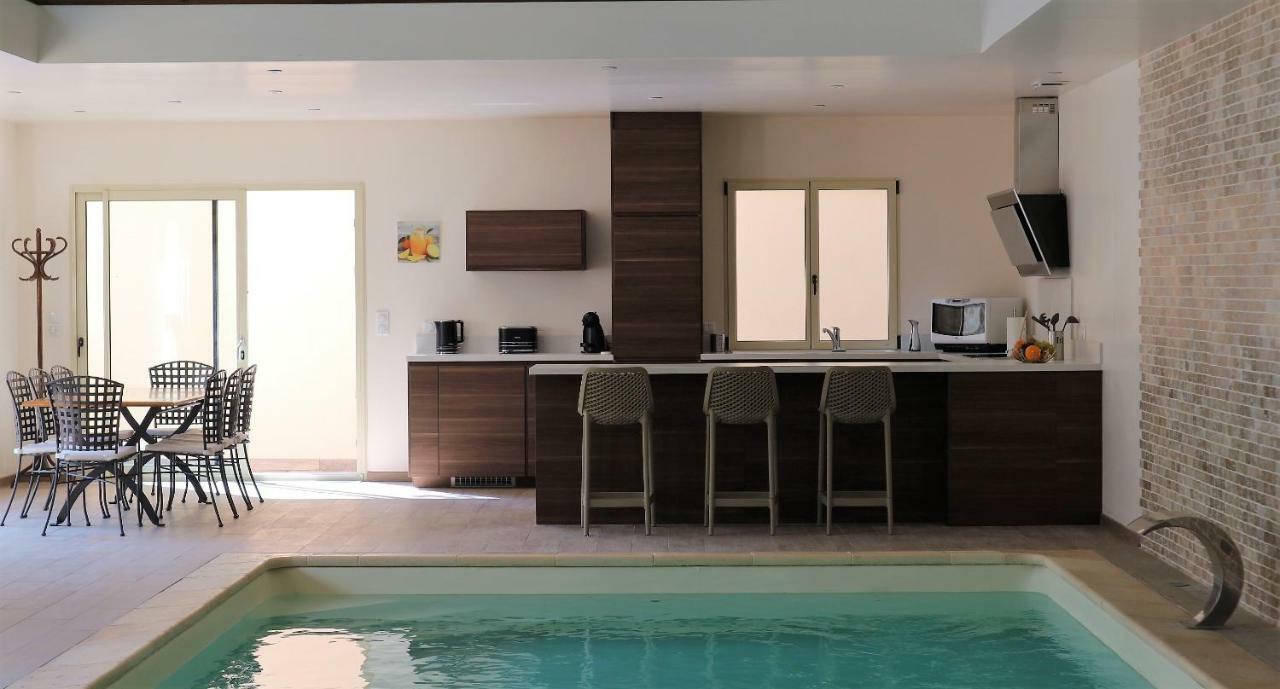Gite Jet D'Eau Avec Piscine Interieure 30 Minutes Versailles Montainville  Zewnętrze zdjęcie